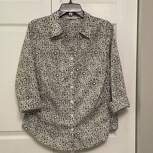 EMILY DANIELS Button Down Shirt Blouse with Damask Pattern Large Lightly Used